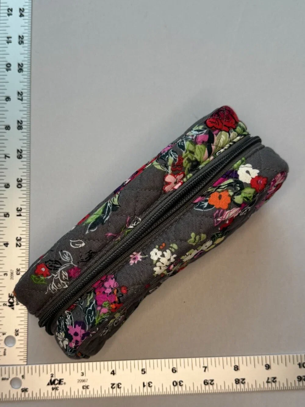 Vera Bradley Pencil/Makeup cas in Nomadic Floral pattern